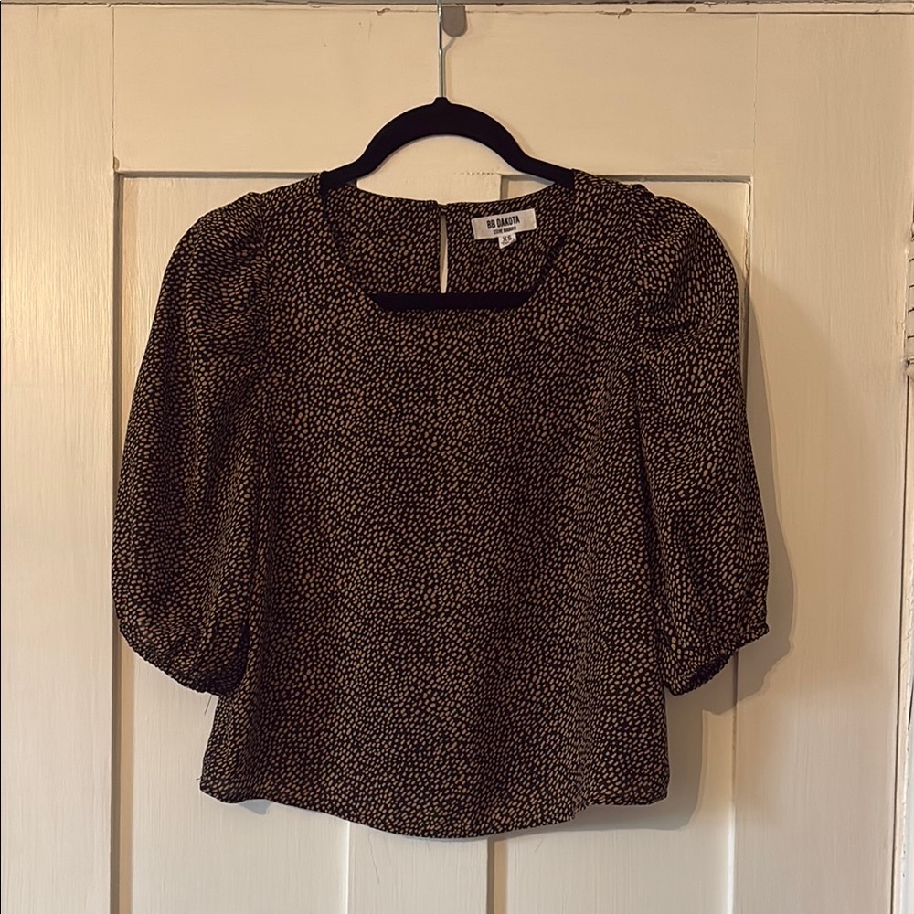 Black and Tan Women's Top